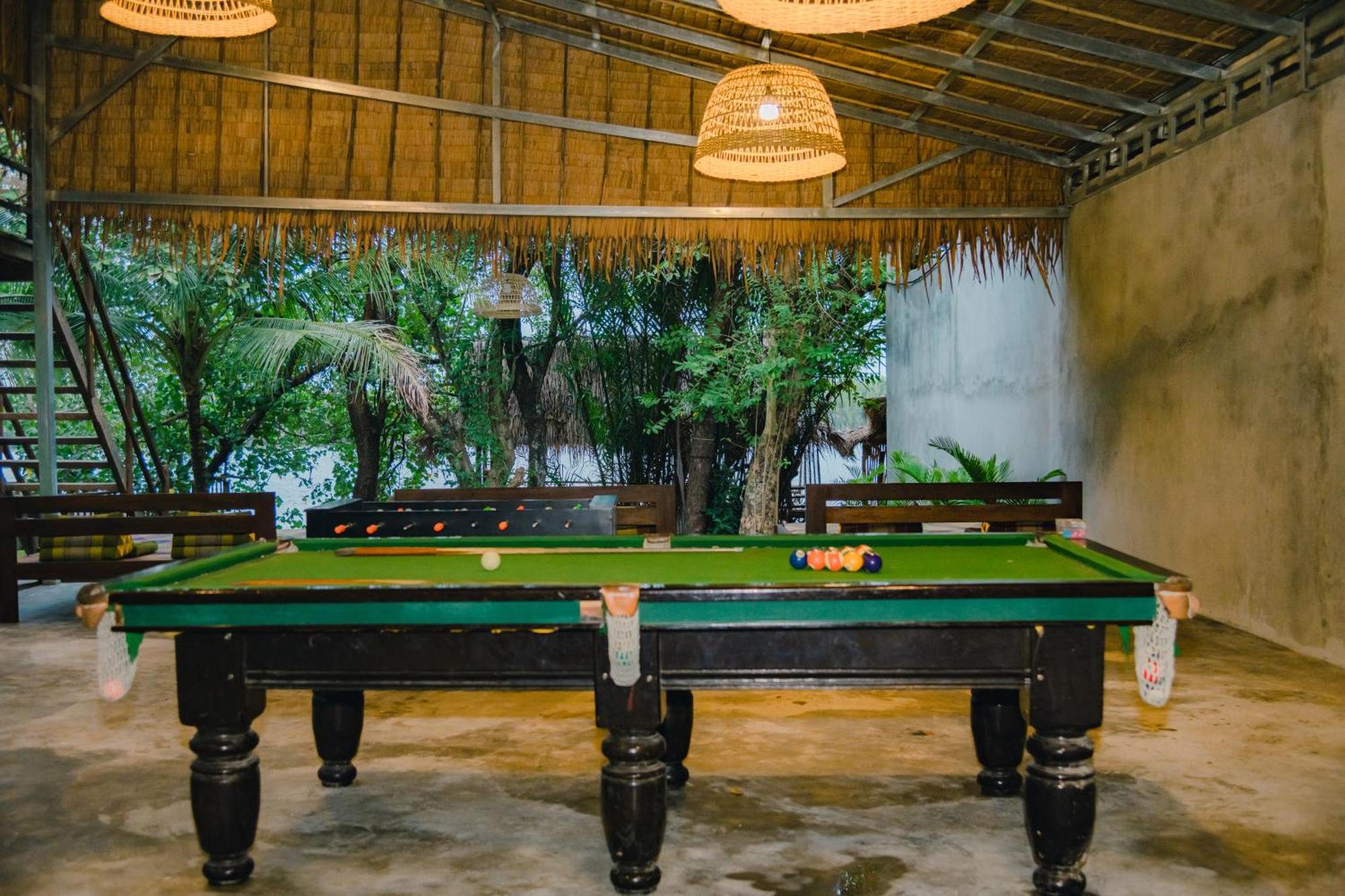 Banyan Tree Hostel Кампот Экстерьер фото