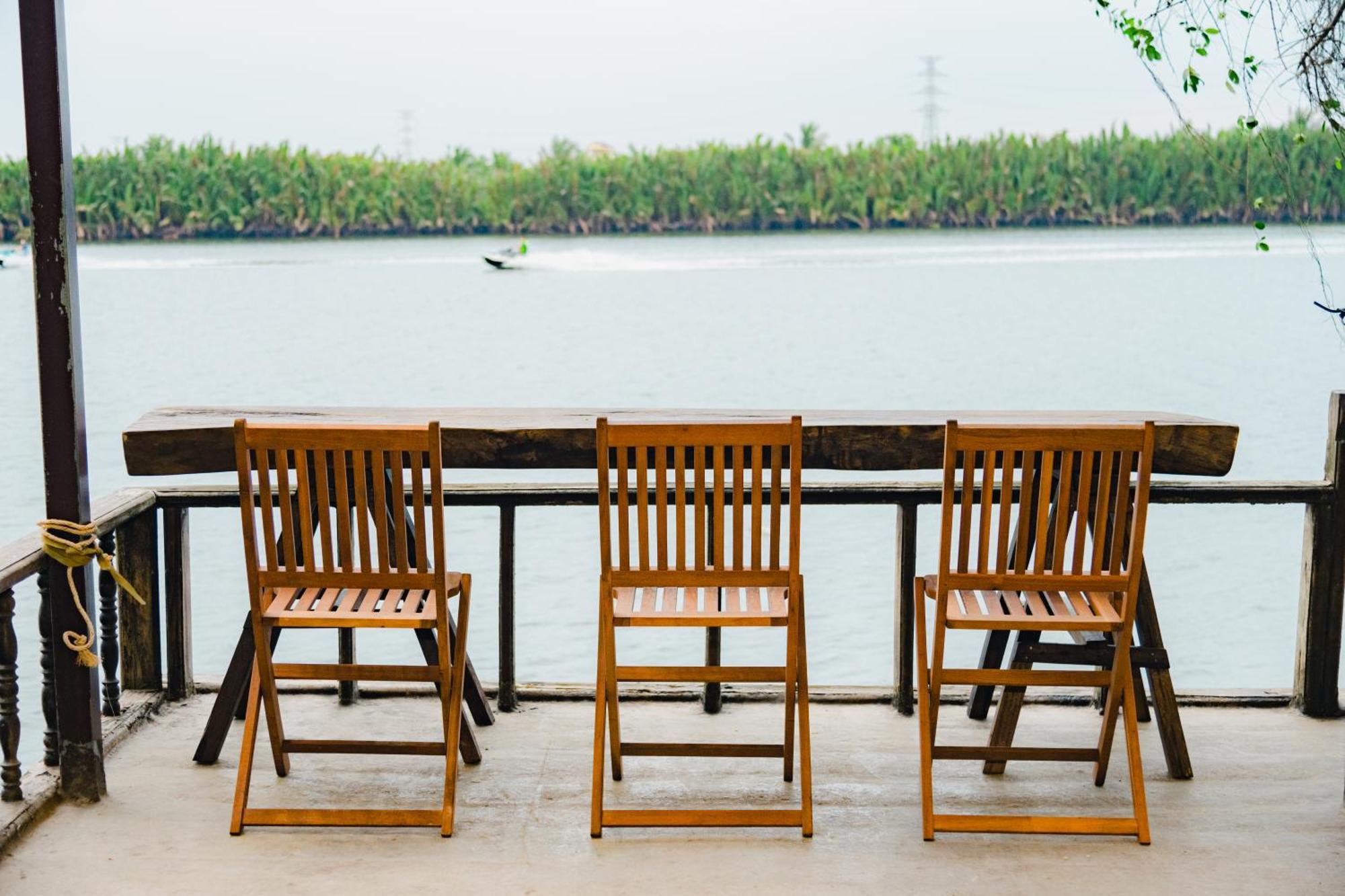Banyan Tree Hostel Кампот Экстерьер фото