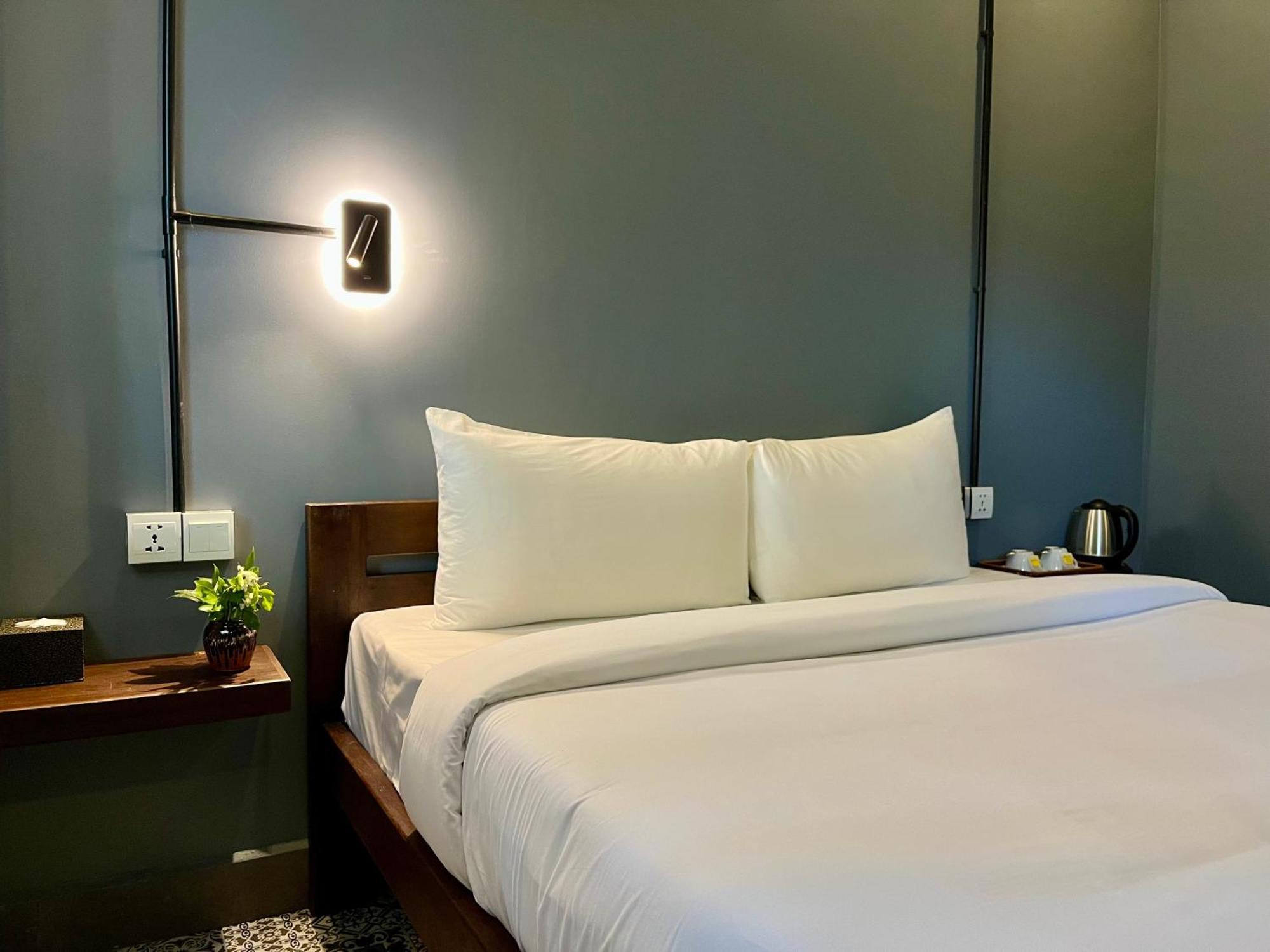 Banyan Tree Hostel Кампот Экстерьер фото