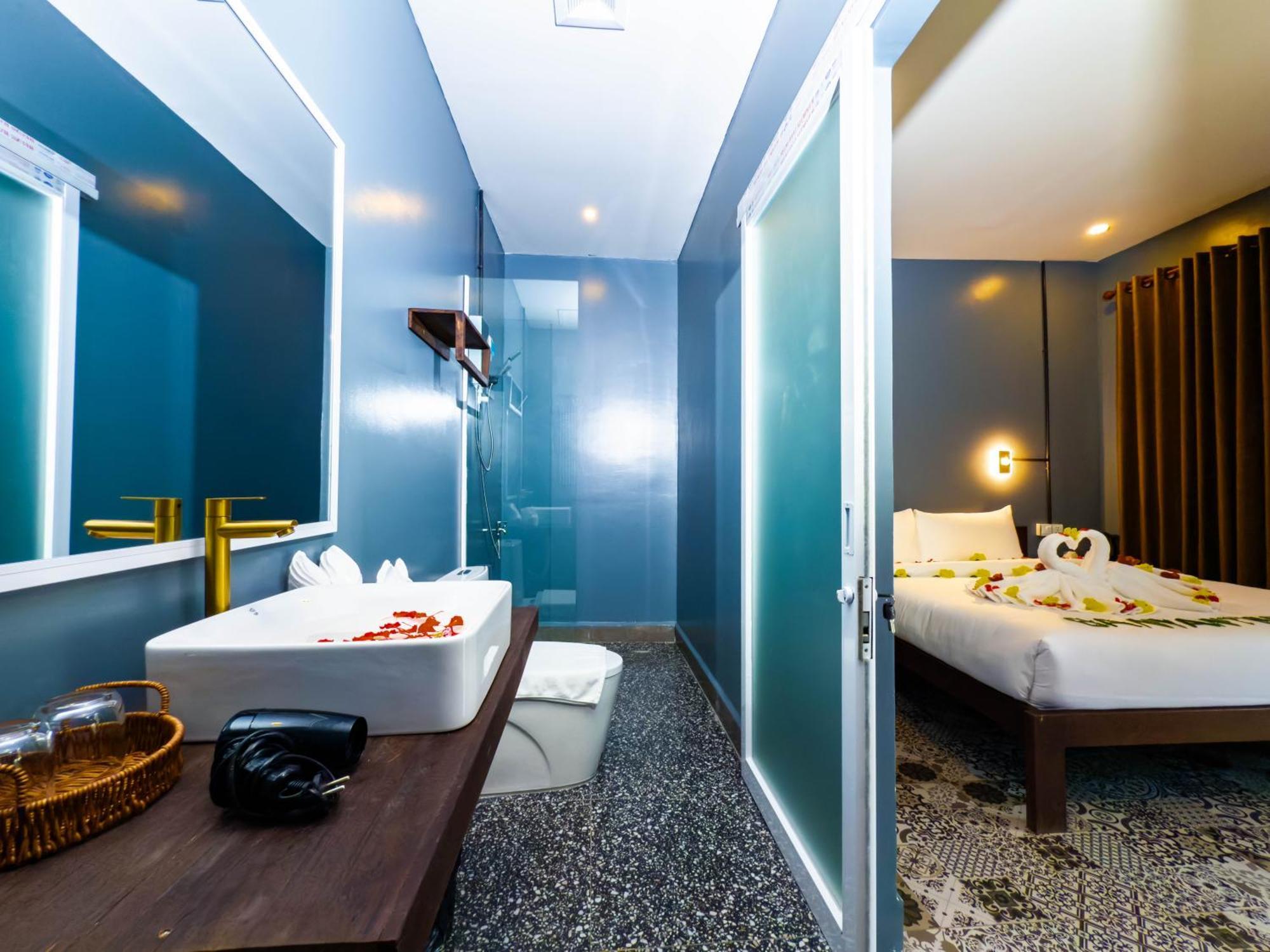 Banyan Tree Hostel Кампот Экстерьер фото