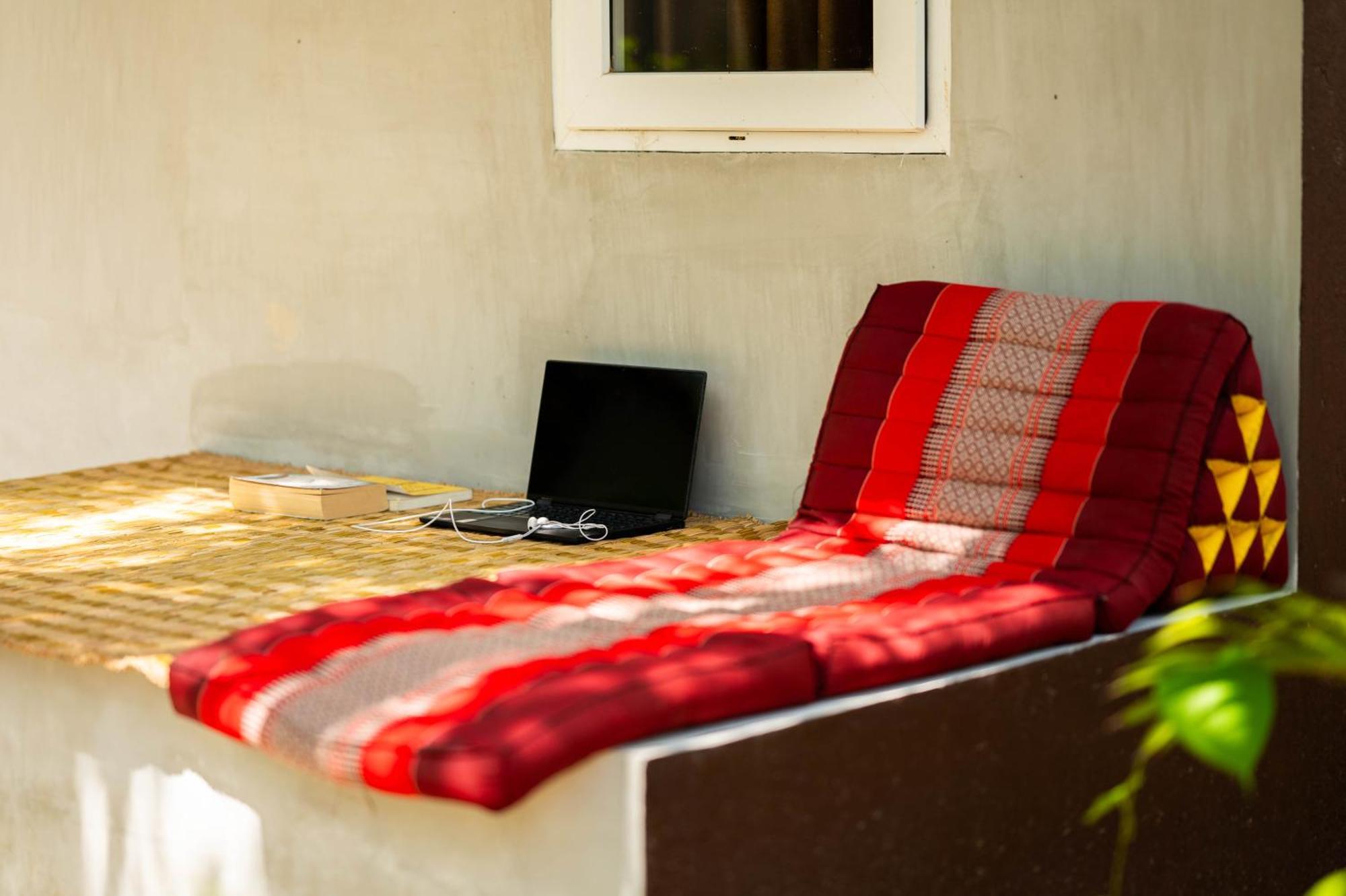 Banyan Tree Hostel Кампот Экстерьер фото