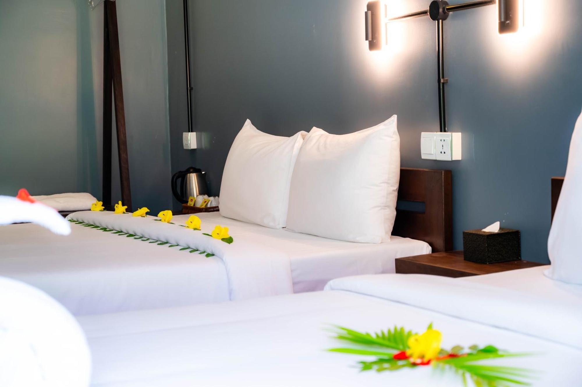 Banyan Tree Hostel Кампот Экстерьер фото