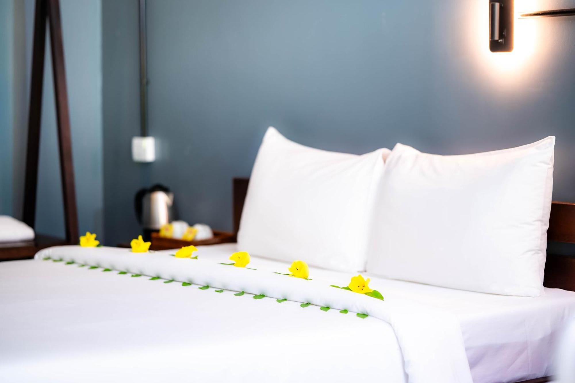 Banyan Tree Hostel Кампот Экстерьер фото