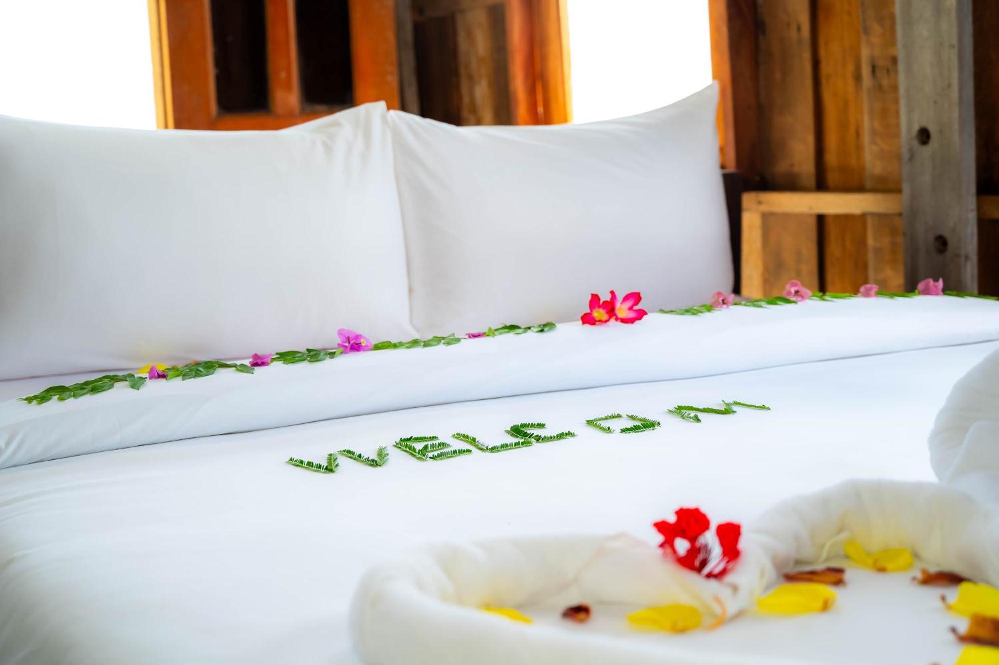 Banyan Tree Hostel Кампот Экстерьер фото